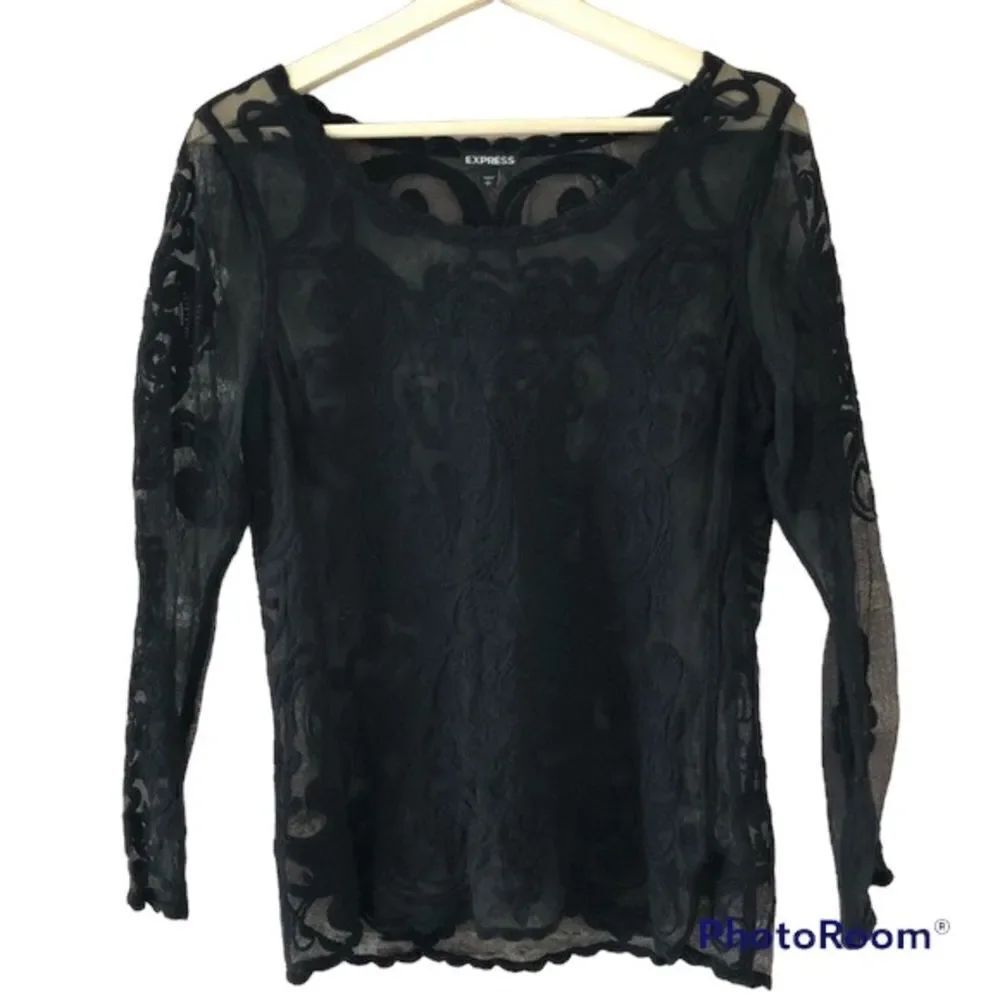 ✨ Express Mesh Embroidered Long Sleeve Top✨ - Picture 3 of 5